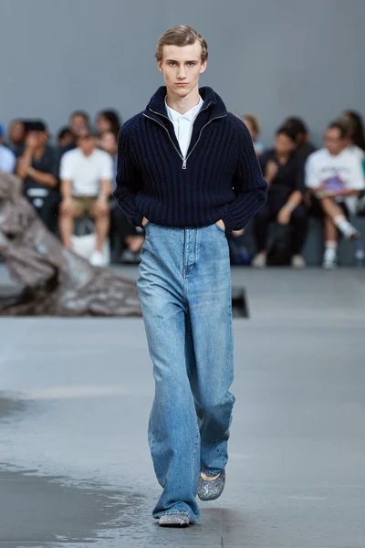 Look 41